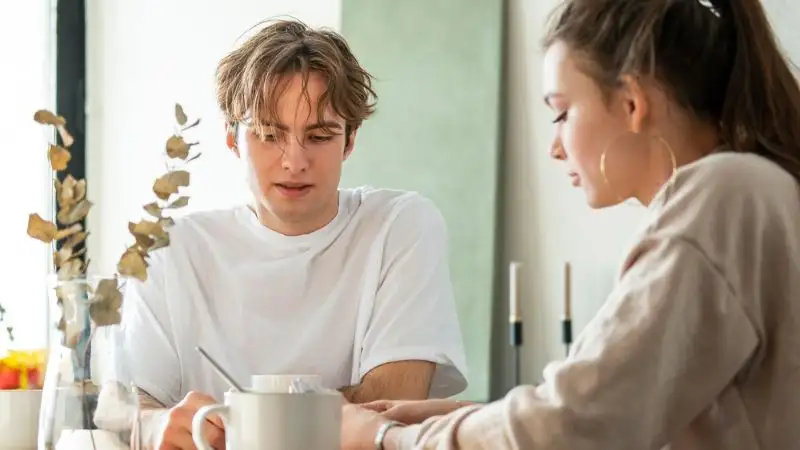 36 câu hỏi giúp bạn gần nhau hơn