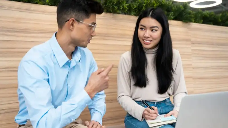 Làm thế nào để đưa ra lời khuyên cho người khác hiệu uả