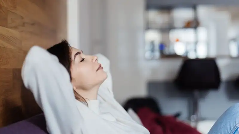Ngủ trưa có tốt hay xấu cho sức khoẻ não bộ?