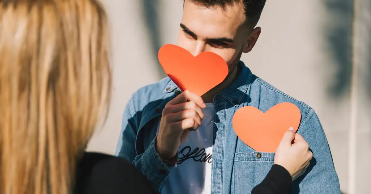 11 cách để biết người yêu có yêu bạn không