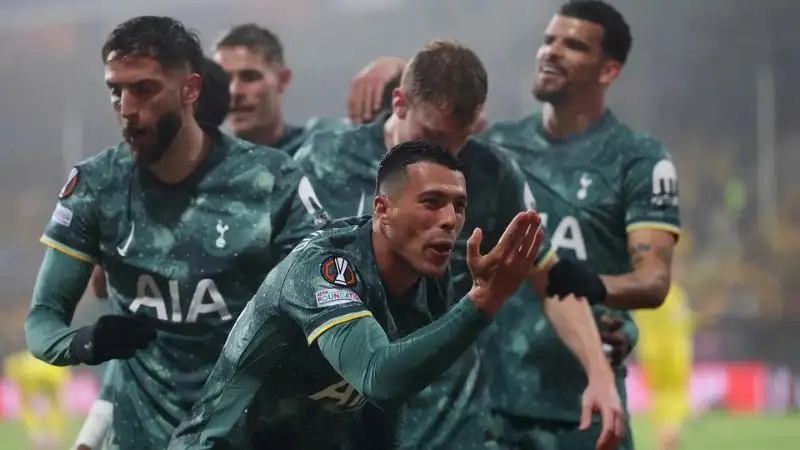 Nhận định trận Aston Villa vs Tottenham 01H30, ngày 17/05