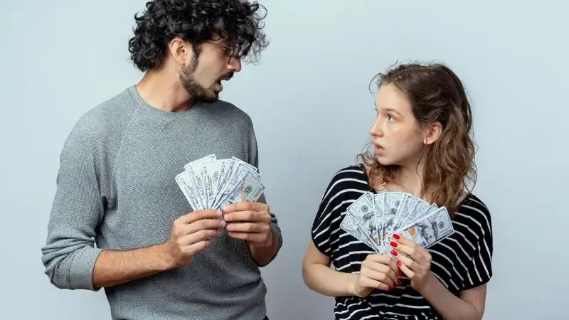 20 Thuật nhìn người cực chuẩn: Thấu hiểu đối phương qua chi tiết nhỏ