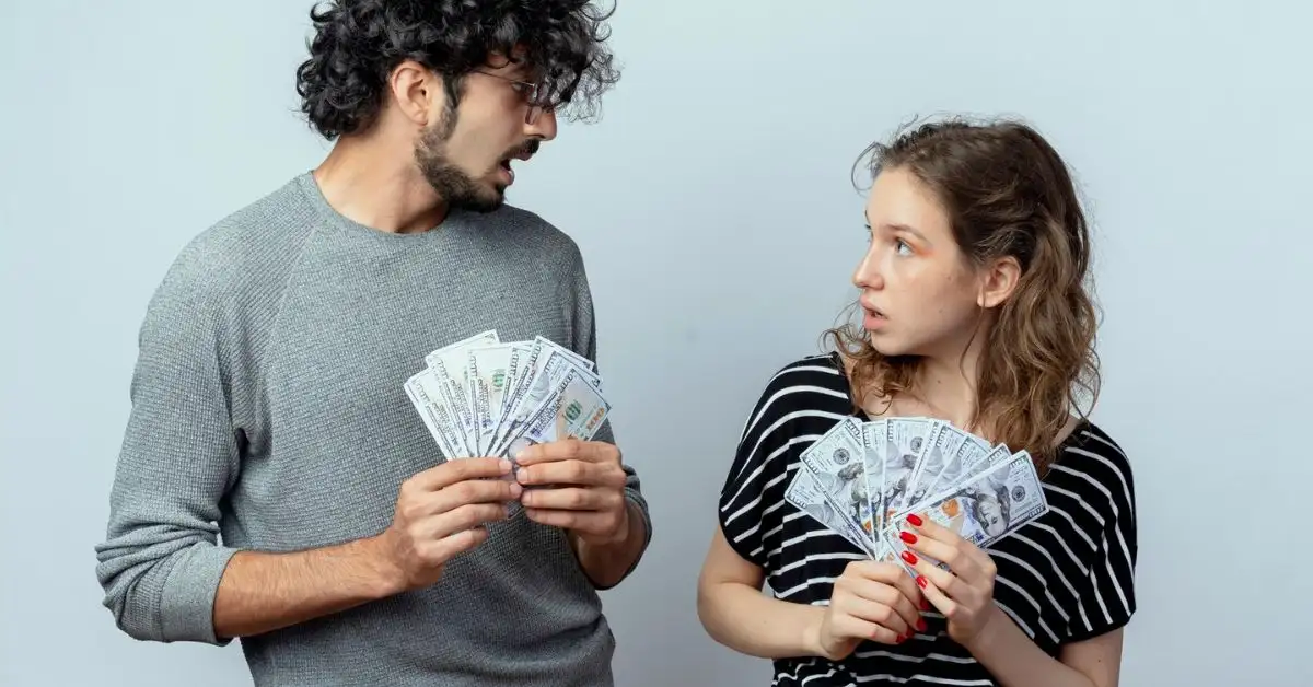 20 Thuật nhìn người cực chuẩn: Thấu hiểu đối phương qua chi tiết nhỏ