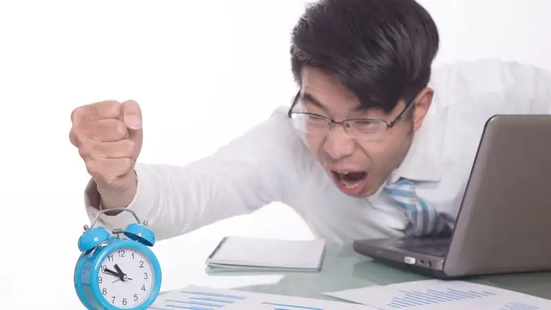 Nhận biết thời điểm để nghỉ việc: Dấu hiệu và chiến lược ra đi