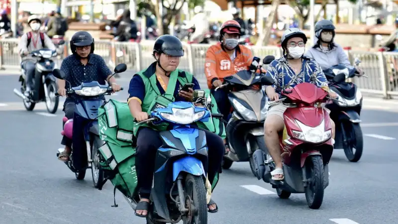 Đề xuất ngừng ký hợp đồng xe máy công nghệ chạy xăng tại TP.HCM từ 2026